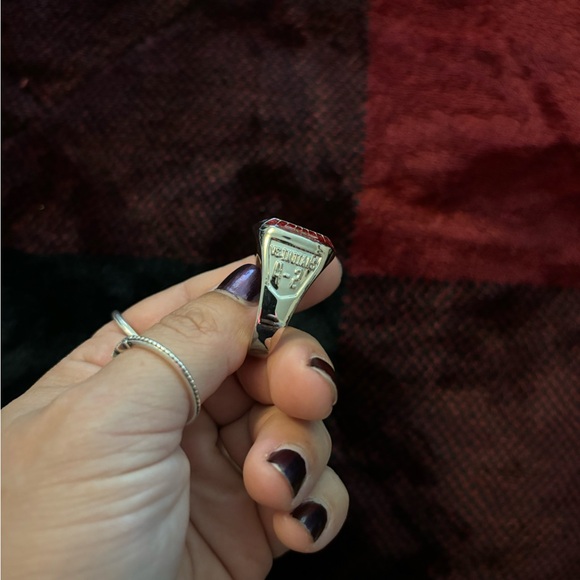 Atlanta Braves MLB Championship Ring - Picture 3 of 3